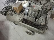 Grajewo ogłoszenia: Sprzedam sprężarkę 3 tłokową, stan dobry, bije do ponad 7 bar. - zdjęcie