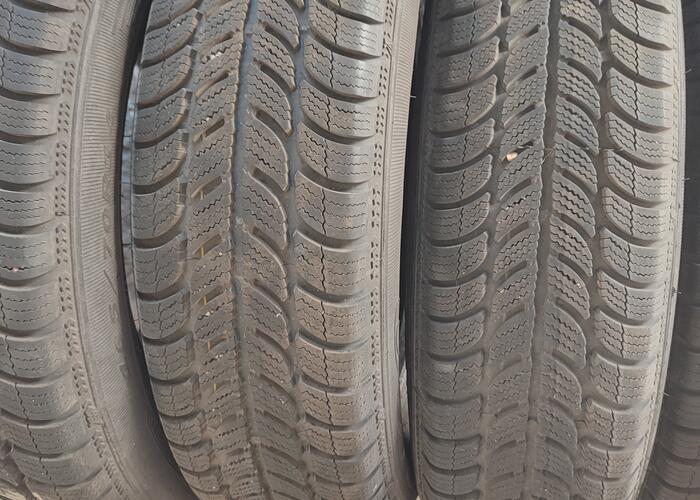 Grajewo ogłoszenia: Sprzedam opony zimowe 44 tydzień 2022 r Dębica frigo 165/70 14 r...