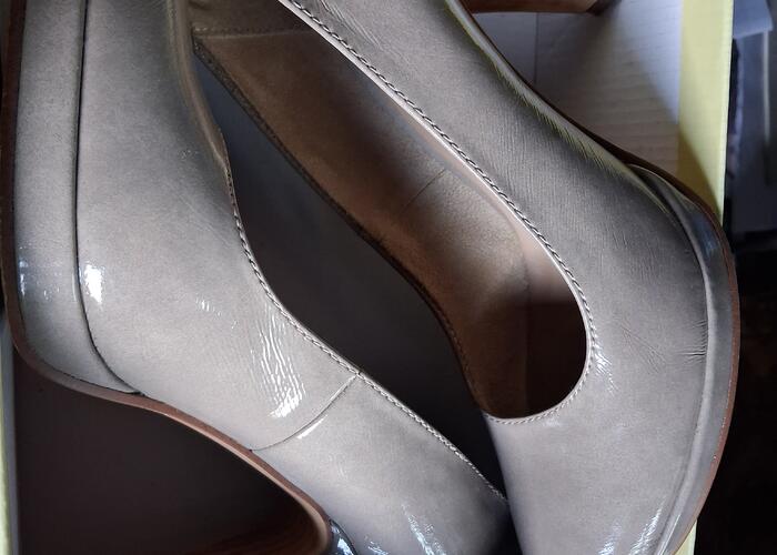 Grajewo ogłoszenia: Sprzedam damskie obuwie skórzane w stanie idealnym. 
Wkładka...