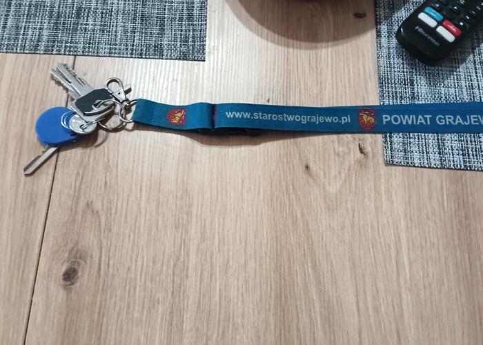 Grajewo ogłoszenia: Znaleziono klucze . Na niebieskiej smyczy z napisem powiat...