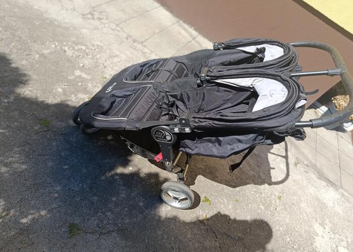 Grajewo ogłoszenia: Sprzedam wózek bliźniaczy spacerowy baby jogger city mini....